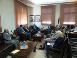 بلدية الخليل ووازرة الزراعة