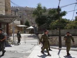 اعتقال فتاة فلسطينية قرب الحرم الإبراهيمي بحجة محاولتها تنفيذعملية طعن