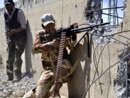 مقتل 32 شخصاً في قصف بالموصل ومعارك وسط المدينة