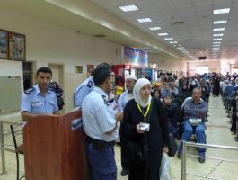 الاحتلال يمنع سفر 26 مواطناً عبر معبر الكرامة