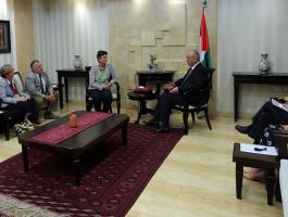 وفد بريطاني