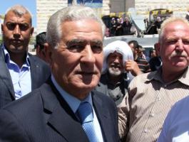 قطع رواتب عباس زكي فتح السلطة