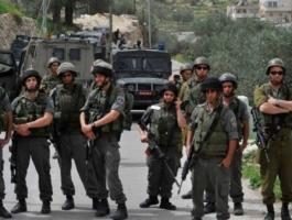 الاحتلال يغلق مدخل دير جرير