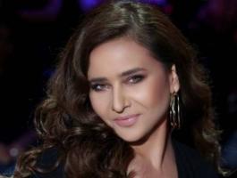 بالفيديو - نيللي كريم تكشف للمرة الاولى عن احد اسرارها الغريبة!