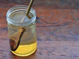 experience-the-healing-power-of-honey-water-jpg-64463812243737882