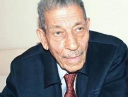 وفاة الأديب المصري يوسف الشاروني