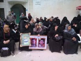 محاولة انتحار 7 نساء أمام مؤسسة رعاية أسر الشهداء بغزة (2)
