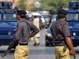 مقتل 3 عمال نفط وحارسهم بالرصاص إثر هجوم مسلح في باكستان.JPG