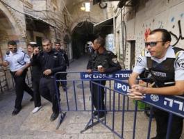 الاحتلال يعتقل أحد حراس المسجد الأقصى