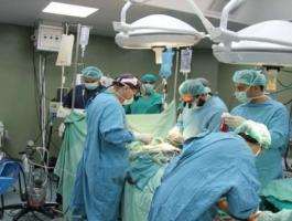 عمليات جراحية بغزة