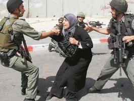 الاحتلال يعتقل مواطنة في القدس