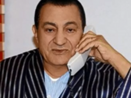 بالفيديو ماذا قال مبارك عن السيسي خلال مكالمة هاتفية؟