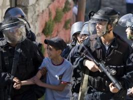  الاحتلال اعتقل 63 طفلًا بفبراير