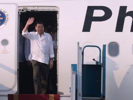 رئيس الفلبين يهدد برمي الفاسدين من طائرة