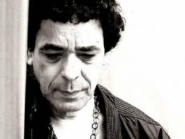محمد منير يدخل غرفة العمليات.. ماذا عن حالته الصحية؟