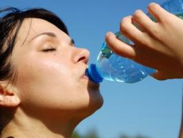 woman-drinking-water