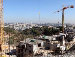 ليبرمان يصادق على بناء 2500 وحدة استيطانية بالضفة