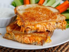 Buffalo Chicken Grilled Cheese Sandwich 500 4983.jpg