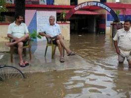 مقتل 49 شخصا جراء أمطار غزيرة في الهند