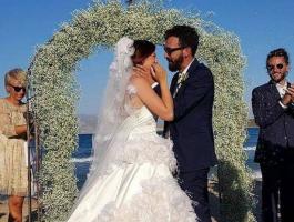 ابنة مصمّم الأزياء اللبناني العالمي تتزوّج في اليونان.. شاهد صور الزفاف!