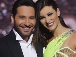 بالصورة: وسام بريدي يتوسط امرأتين.. الأولى ريم والثانية مَن؟