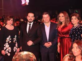 بالصور: ناصيف زيتون وآدم ويارا نجوم حفل عيد الحب في دبي 