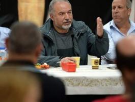  ليبرمان يعقد جلسة لتقييم وضع غزة بمشاركة كبار قادة الجيش