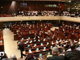 إعادة النظر بقانون يخوّل نتنياهو وليبرمان بقرار شن حرب