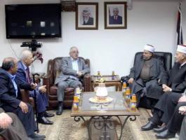 ادعيس يؤكد العلاقة المتينة بين أبناء الشعب على اختلاف أديانهم.jpg