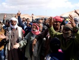 أهالي طوباس يحتجون على تهميشهم بمشاريع البنى التحتية.jpg