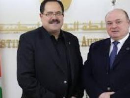 صيدم والشوا يبحثان تداول الجنيه الفلسطيني في المدارس