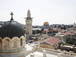 الكنائس في فلسطين