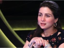 بالصور : مي عز الدين تدخُل عامها الـ39.. اكتشفها مطربٌ معروفٌ وفَسخت خطوبتها بـ