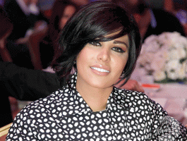 الفنانة شمس 