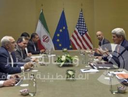جانب من محادثات وزير الخارجية الأمريكي مع نظيره الإيراني في جنيف