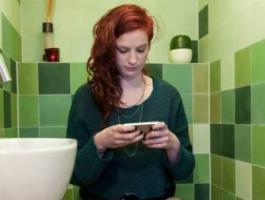 o-phone-bathroom-facebook-770694-large-jpg-87774116257247570.jpg