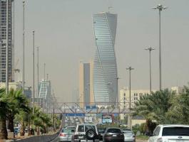 السعودية.. تفاصيل جديدة حول تطبيق ضريبة القيمة المضافة