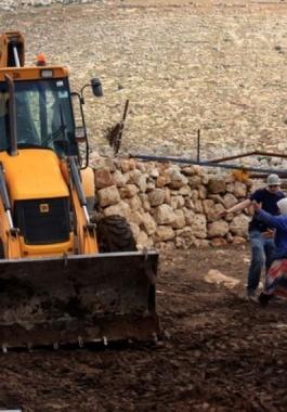 الاستيلاء على 4 جرارات زراعية في طوباس