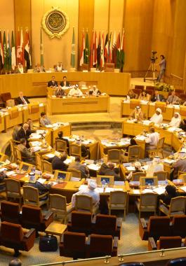 البرلمان العربي يستهجن إقرار الكنيست قانون منع الأذان