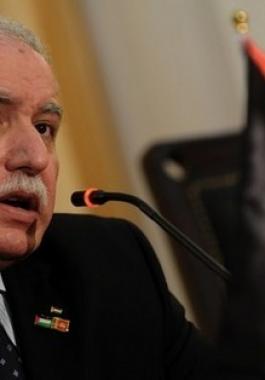 وزير الخارجية والمغتربين يطلع عددًا من نظرائه الأفارقة على آخر التطورات السياسية