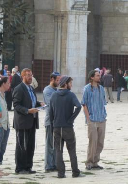 توصية إسرائيلية بالسماح لأعضاء الكنيست زيارة المسجد الأقصى
