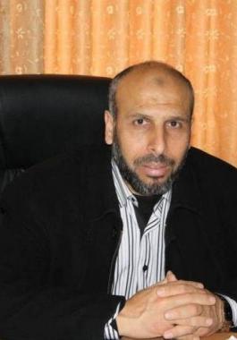 النئاب ياسر منصور