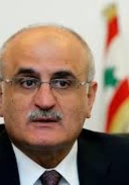 لبنان: يستهدف خفض عجز 
