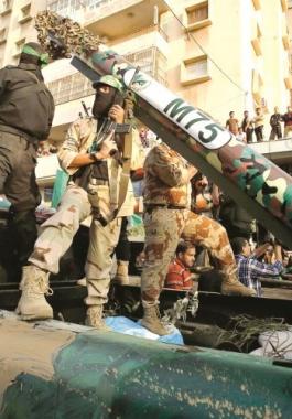 الاحتلال يزعم إحباط محاولة تهريب مواد تُستخدم في صناعة الصواريخ إلى غزّة