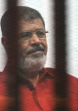 النيابة المصرية تكشف تفاصيل وفاة الرئيس المصري السابق محمد مرسي