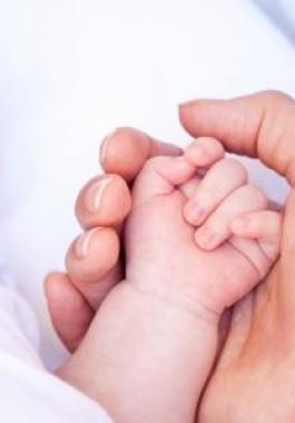 خففي من آلام الولادة بقراءة مجموعة من الأدعية و آيات من القرآن الكريم