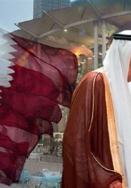 شاهد: مُغرّد قطري يُعقب على تمويل بلاده للإعلام الموجه ضد السعودية ومصر!!