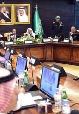 حمدوك: يدعو رجال الأعمال 