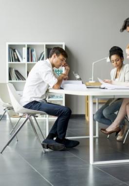 شاهدى: اليكِ 