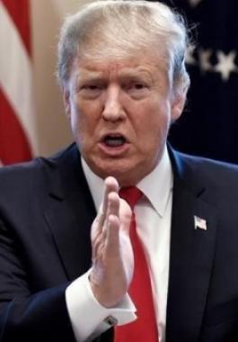 ترامب يتخذ إجراءات طارئة لتجنب أزمة اقتصادية بسبب 